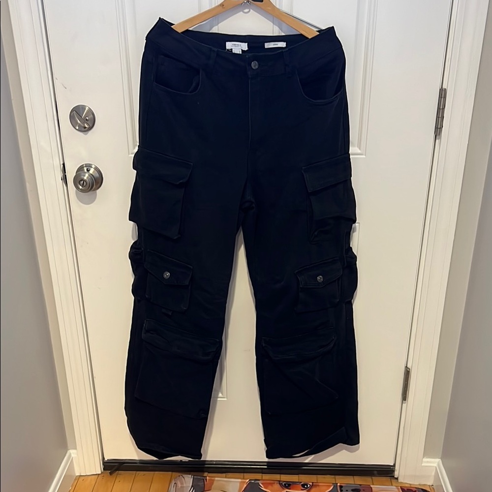 Women’s Black Cargo pants